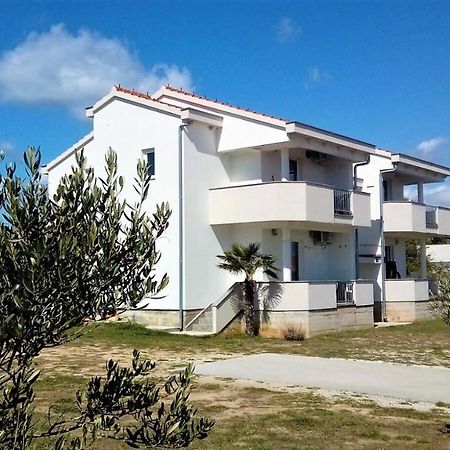 Apartment Anzotika Nin Exterior foto